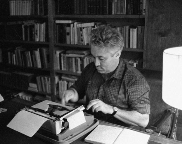 Выход для своих терзаний Нагибин находил не только в светском образе жизни, но и в невероятной работоспособности