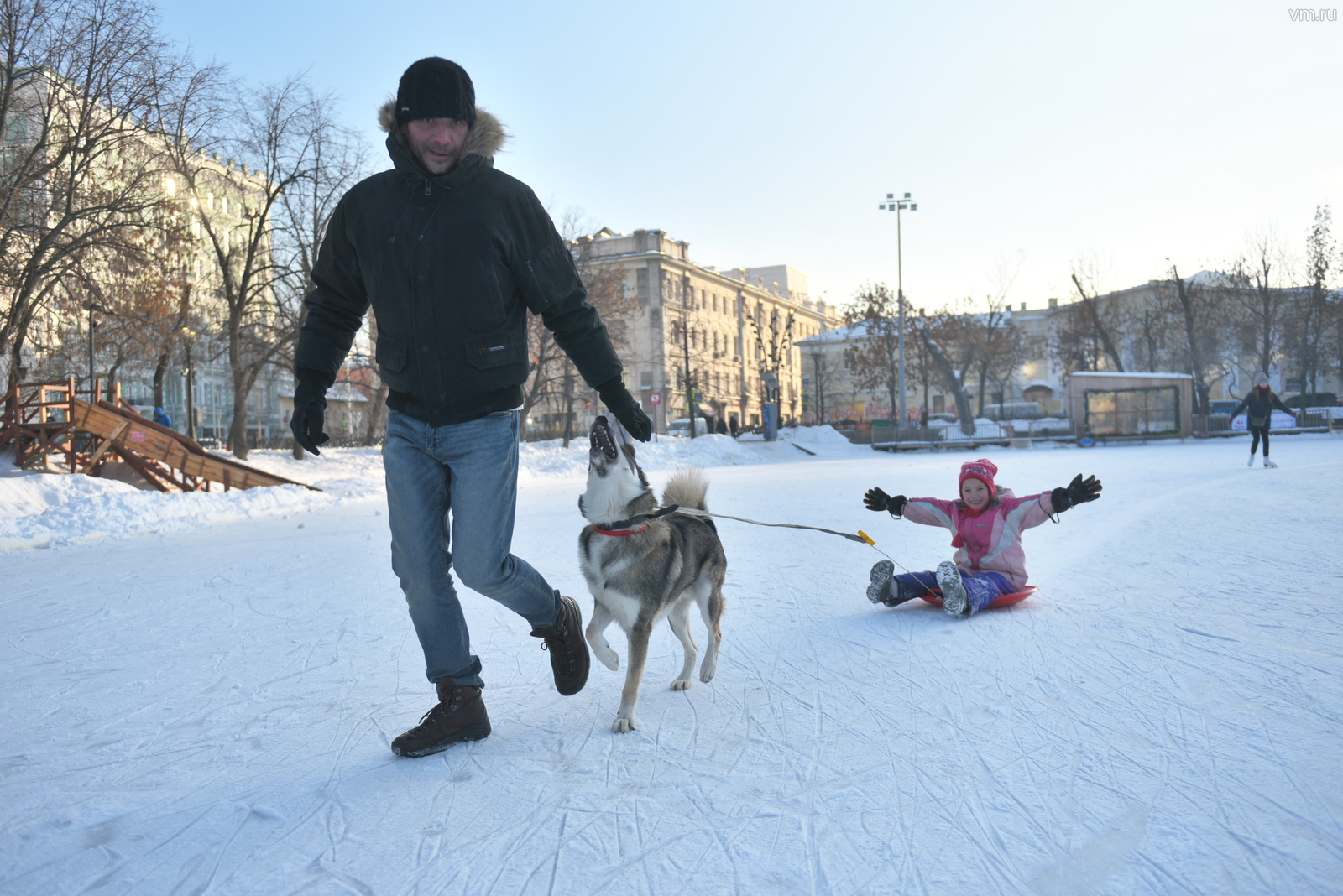 Заведите собаку, которую нужно выгуливать и утром, и вечером