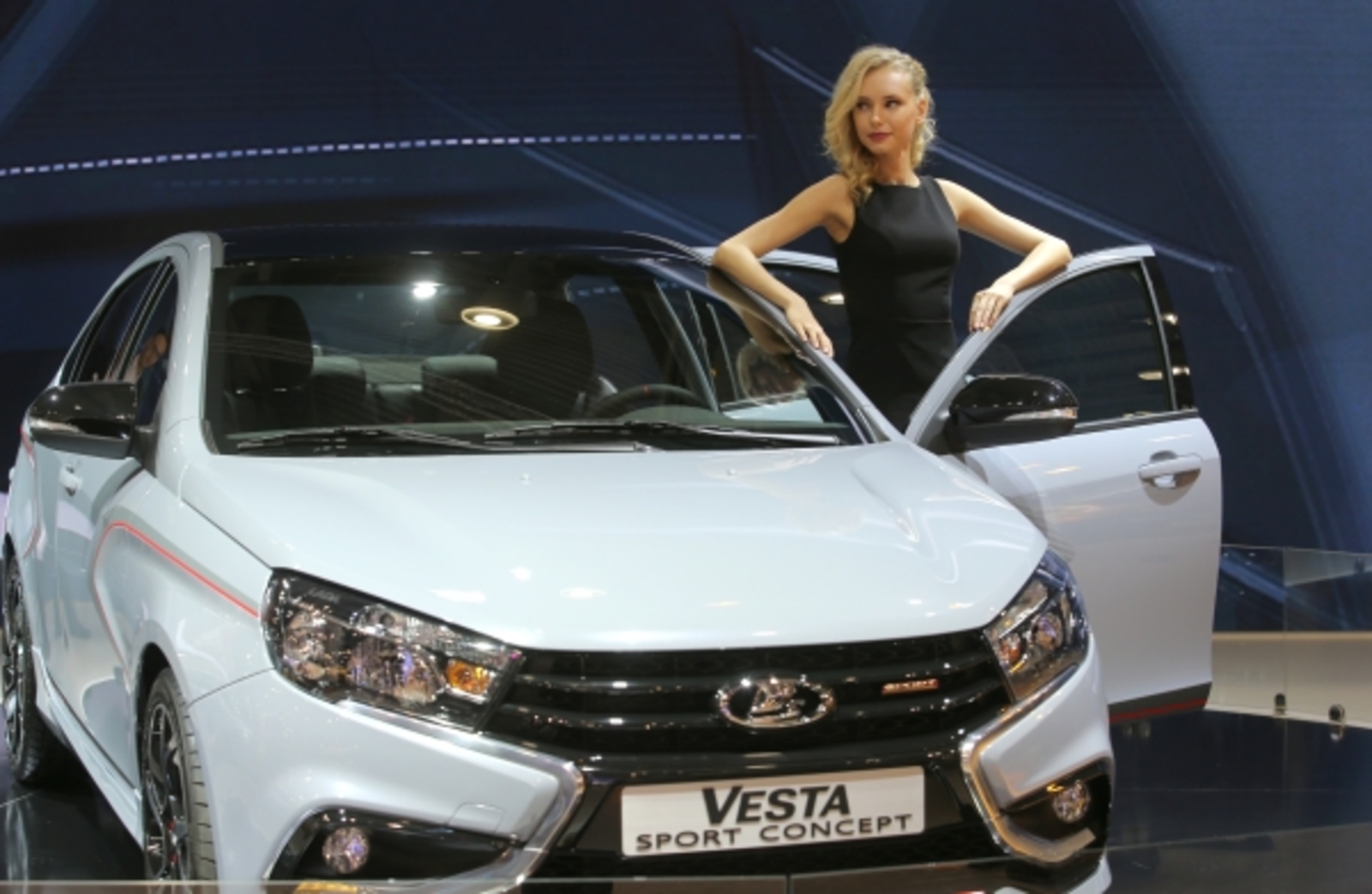 На Московском международном автосалоне представлена модель LADA Vesta Sport Concept