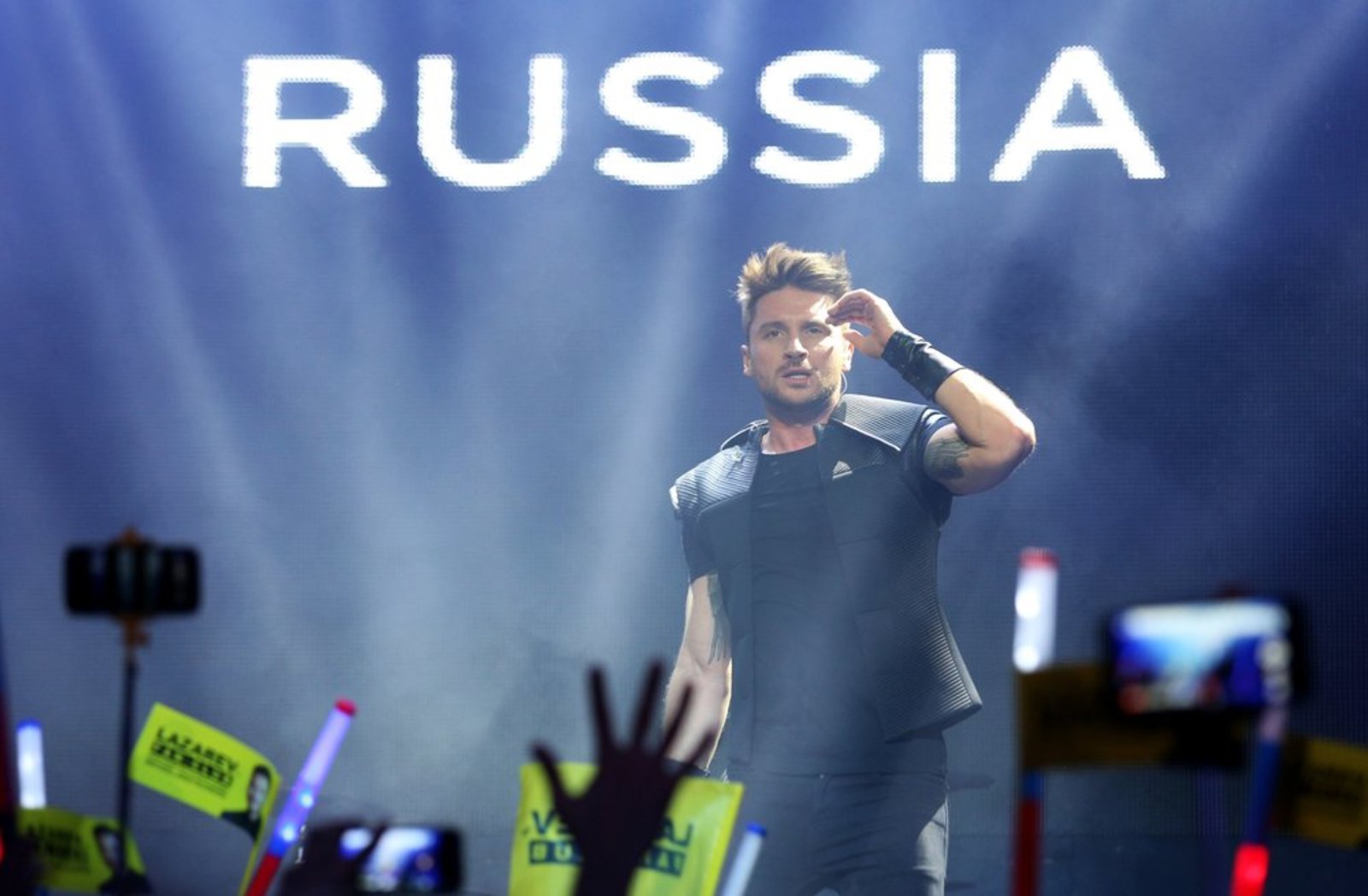 Певец, конкурсант Евровидения 2016 Сергей Лазарев (Россия) во время выступления на гала-концерте Pre-Party Eurovision 2016 в «Известия Hall»