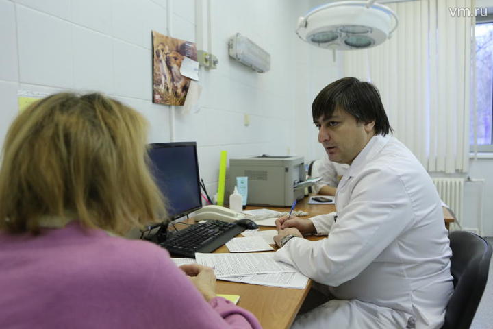 Боткинская больница. День открытых дверей. Онкодиспансеризация. На фото: доктор Ахмед Султыгов