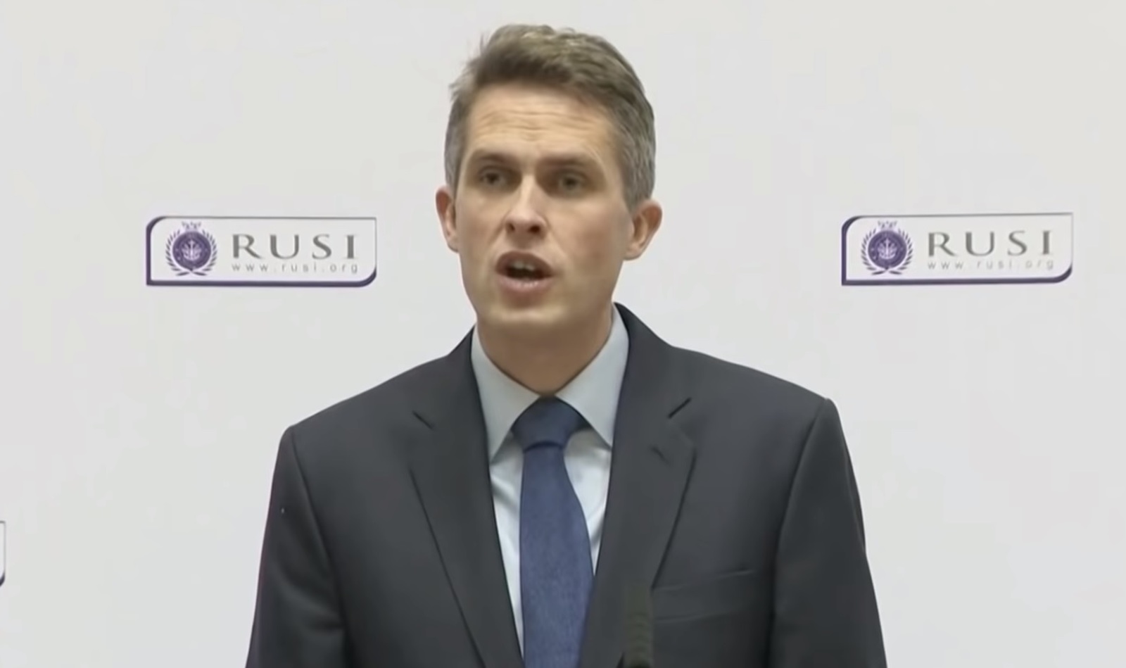 Чиновник выразил негодование по поводу того, что РФ не перестает нарушать границы суверенитета