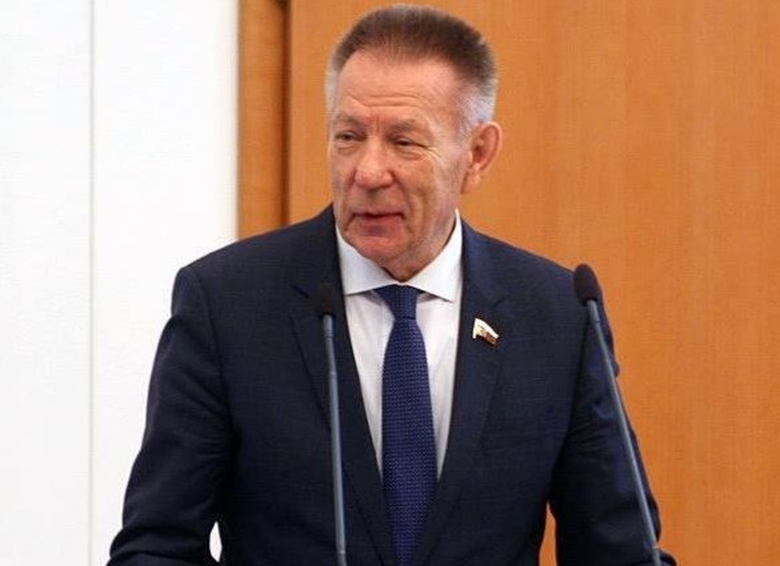 Николай Герасименко выразил мнение, что лечение сахарного диабета — не столько инсулин и другие препараты, сколько снижение веса
