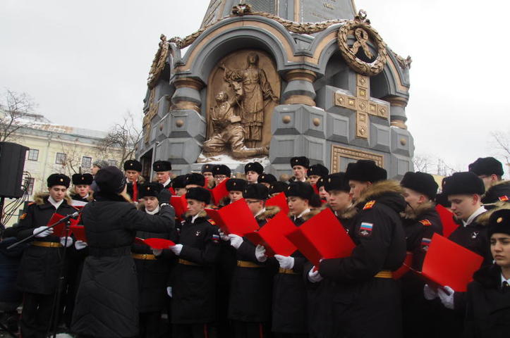 В качестве хора были учащиеся Московского военно-музыкального училища