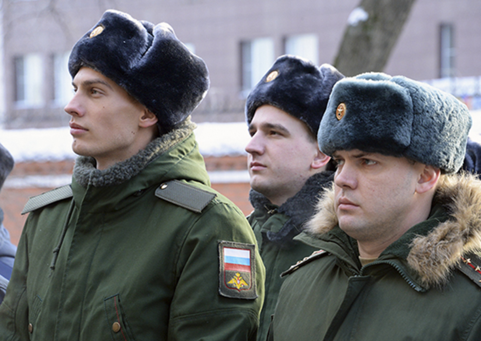 Положительное отношение к призыву в войска достигло наивысшего уровня с 1997 года