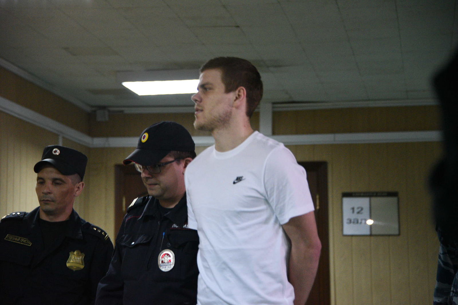 Братья Кокорины приговорены к 1 году и 6 месяцам колонии общего режима