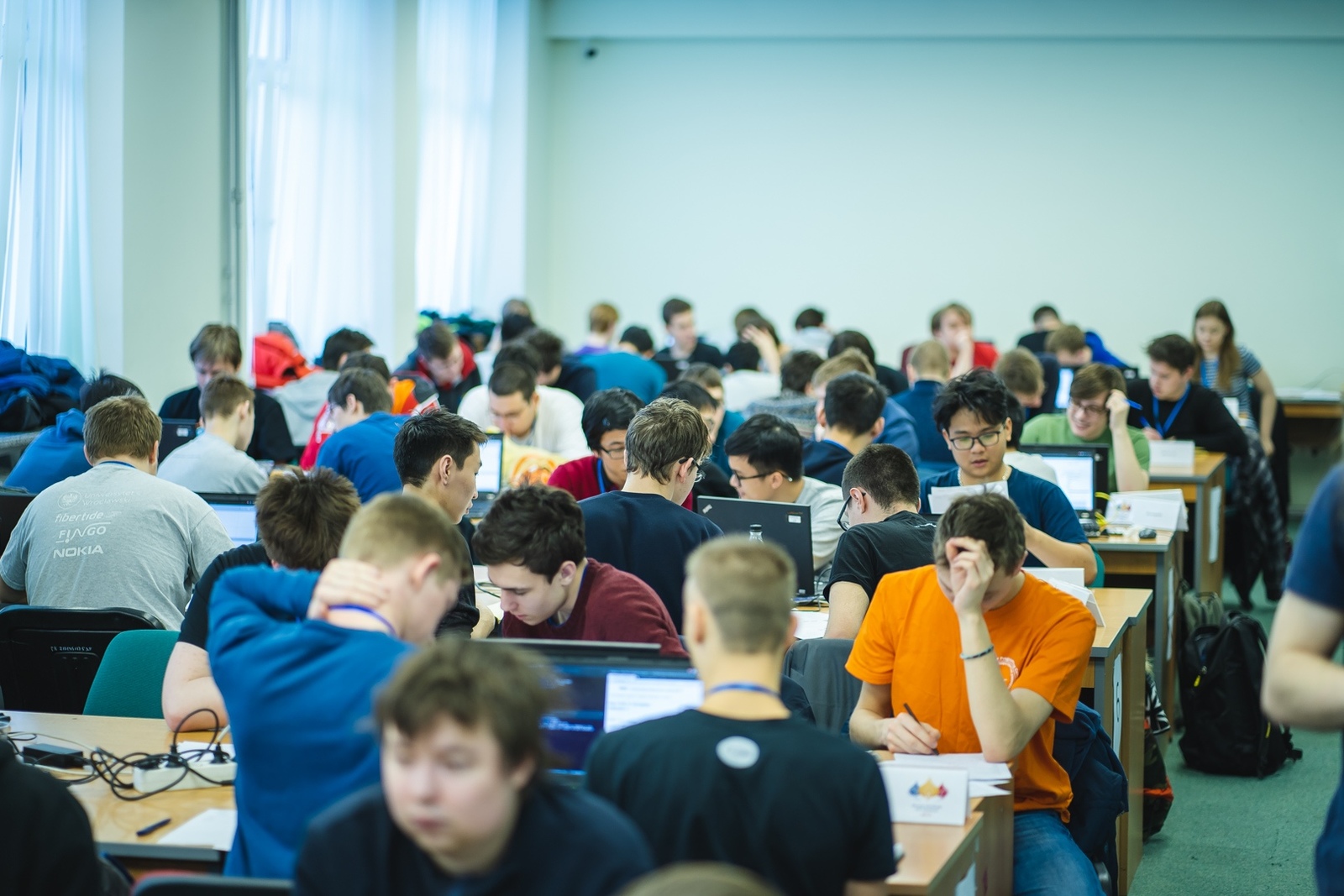 После того, как школьники и студенты напишут сочинения, работы проверят эксперты портала «Грамота.ру»