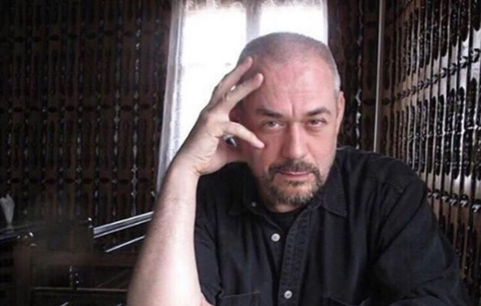 Главный редактор радиостанции «Говорит Москва» Сергей Доренко умер 9 мая в возрасте 59 лет от разрыва аневризмы грудной части аорты