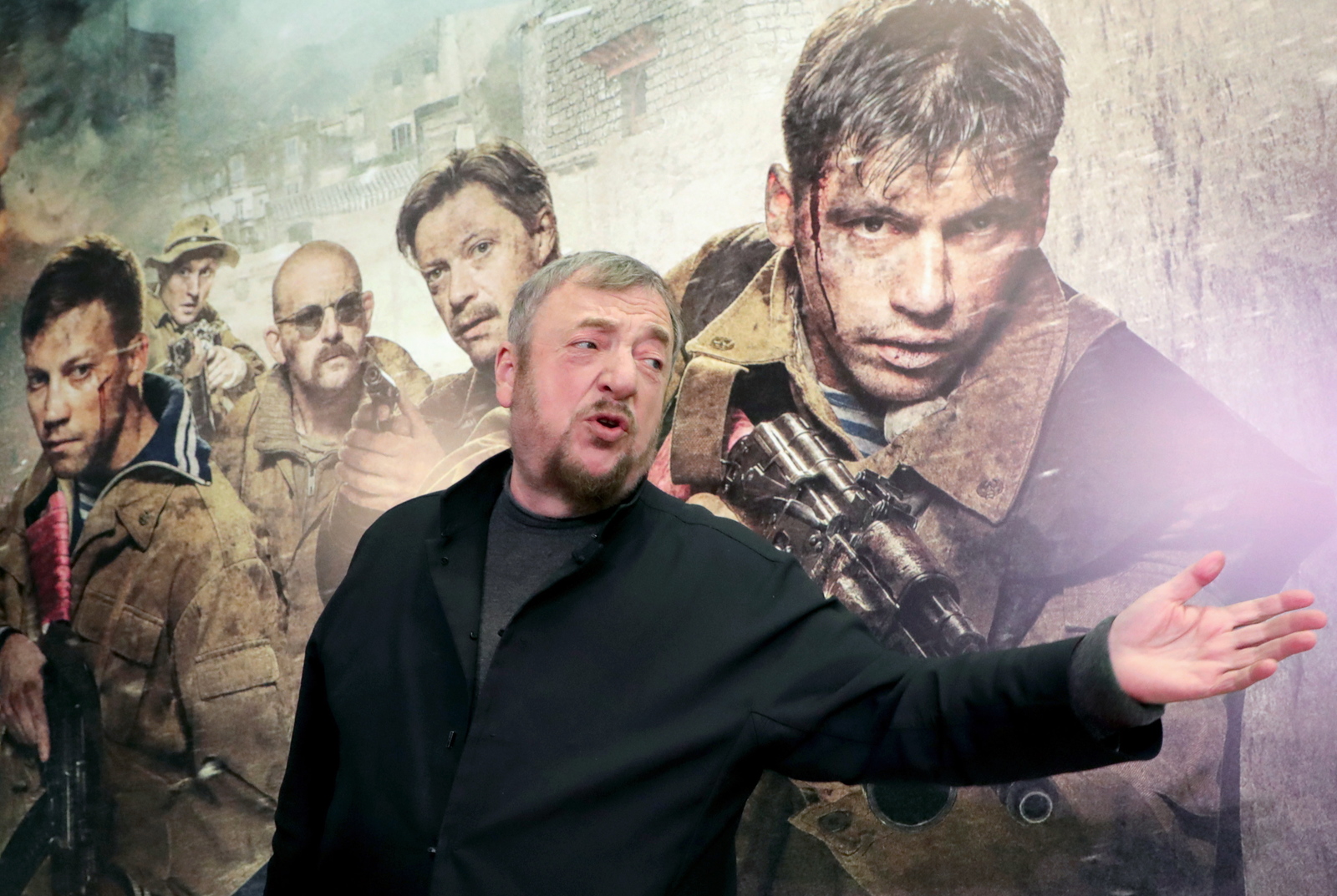 Режиссер Павел Лунгин на премьере своего фильма «Братство». Картина, вызвавшая горячие споры в том числе и среди ветеранов Афгана, вышла в широкий прокат 10 мая