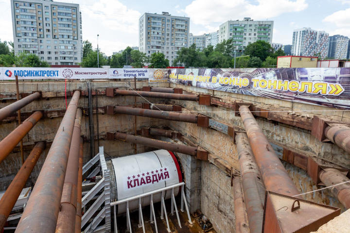 Новая отметка «Клавдии» — звезда на боку — свидетельствует о первой проходке Люблинско-Дмитровской линии столичного метрополитена