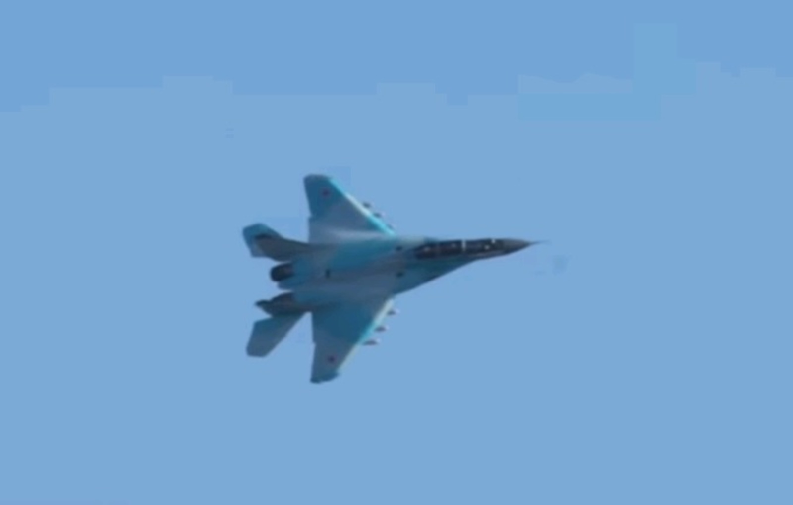 Эксперт подчеркнул, что при создании МиГ-35 были учтены все недостатки предыдущих моделей