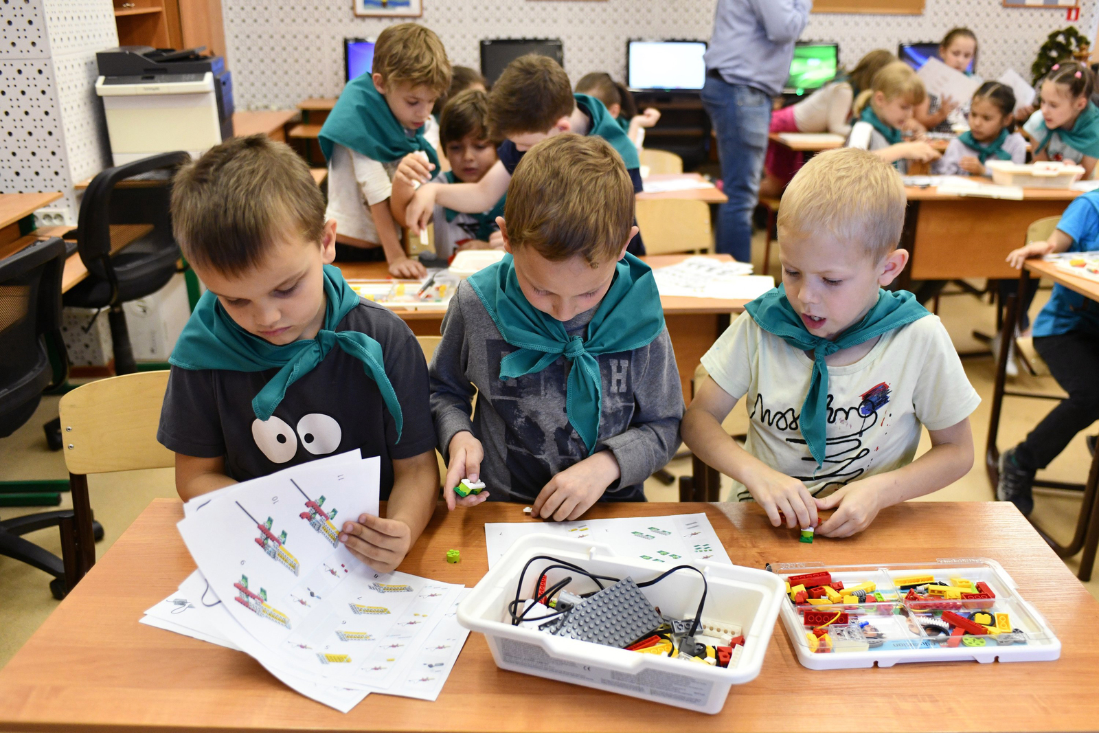 Ребенок тратит в среднем 6,3 минуты на дорогу до школы