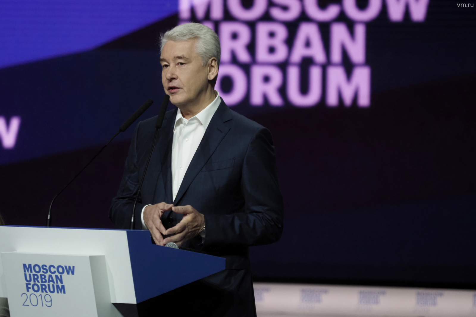 Важными элементами футуристического мегаполиса глава столицы назвал удобную транспортную инфраструктуру, прокладку новых дорог и развитие метро