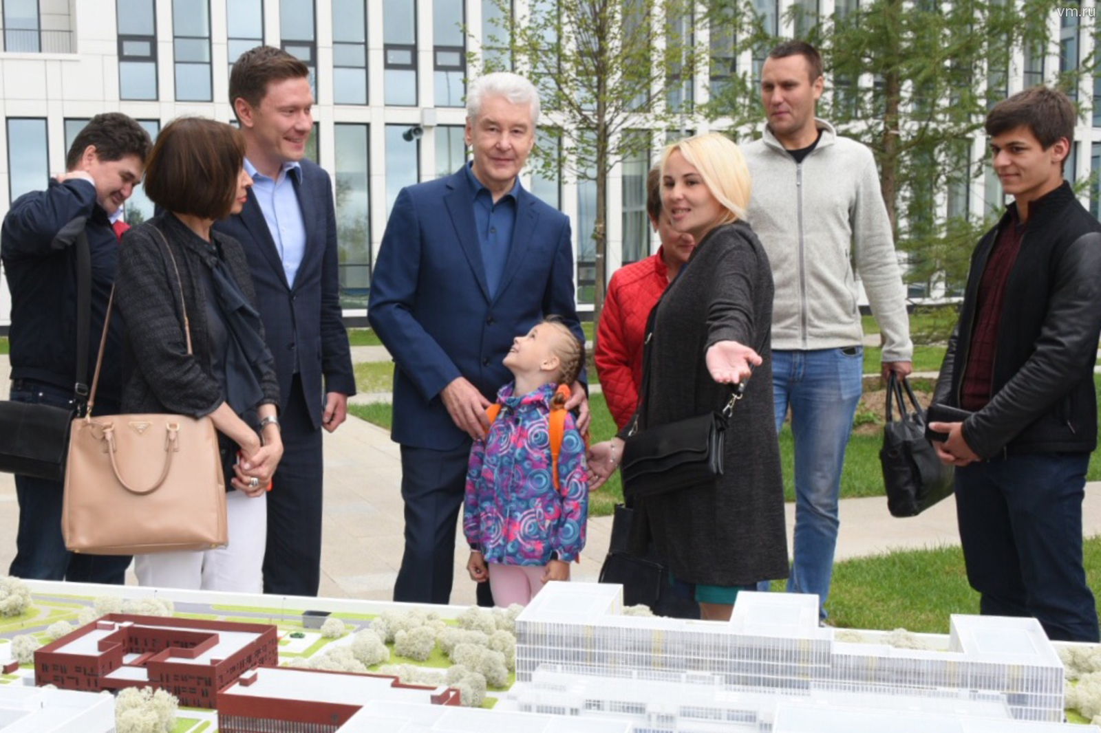 По словам главы города, в новой больнице будет самое современное оборудование, продуманная логистика и удобное приемное отделение