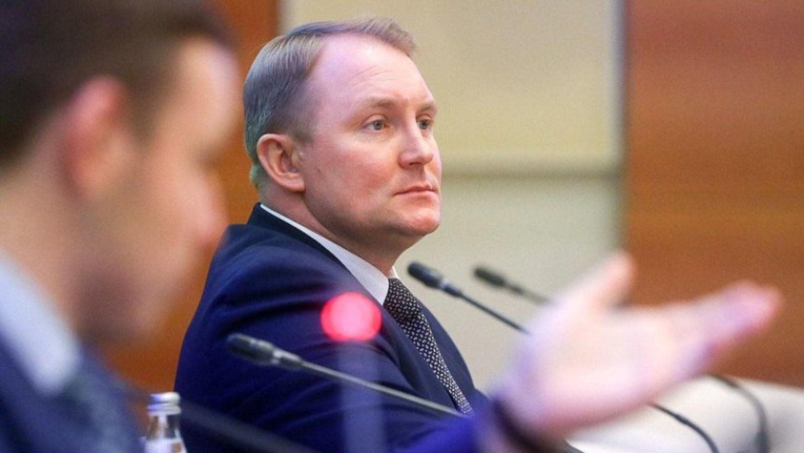 Александр Шерин отметил, что американцы перенасытили мировой рынок сбыта военной продукции