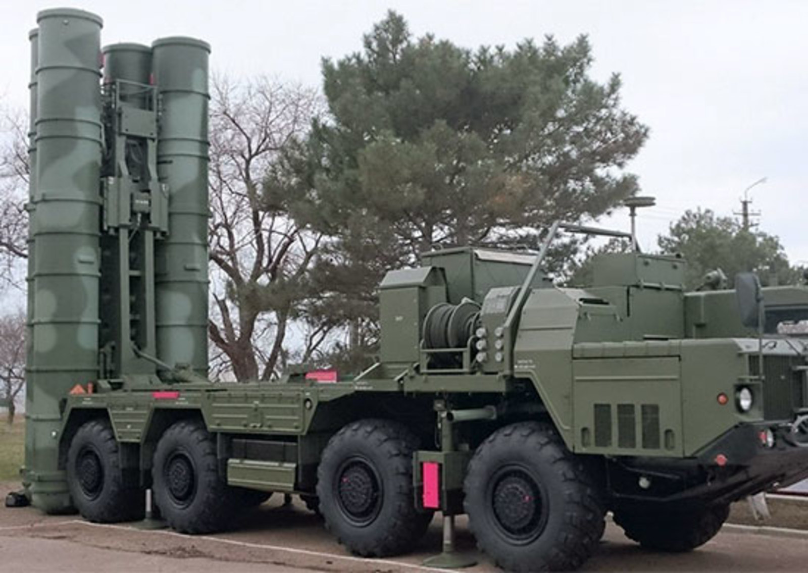 Самая совершенная сегодня в мире зенитная ракетная система — российская С-400 «Триумф»
