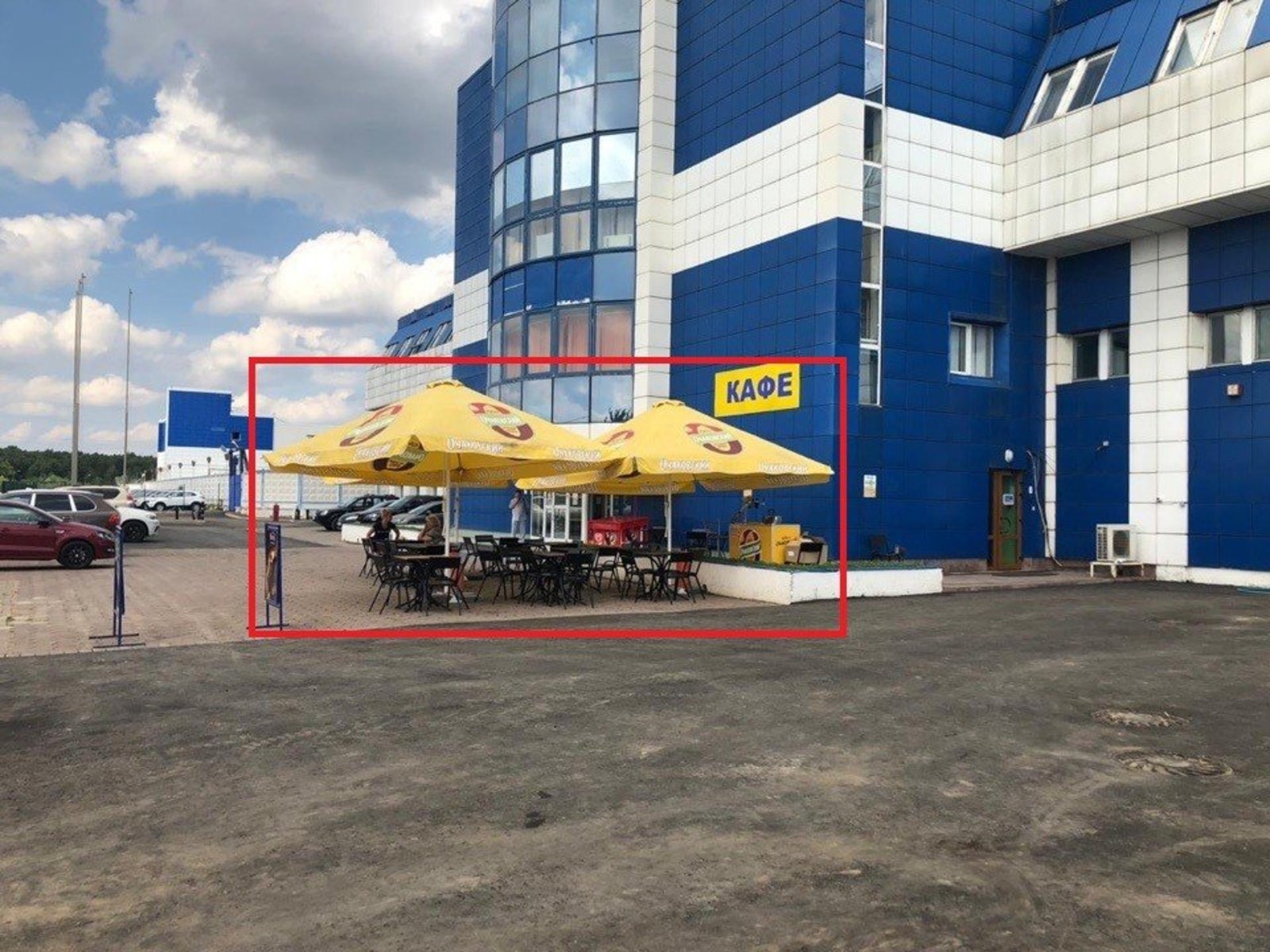 На Рябиновой улице работало кафе площадью около 50 квадратных метров