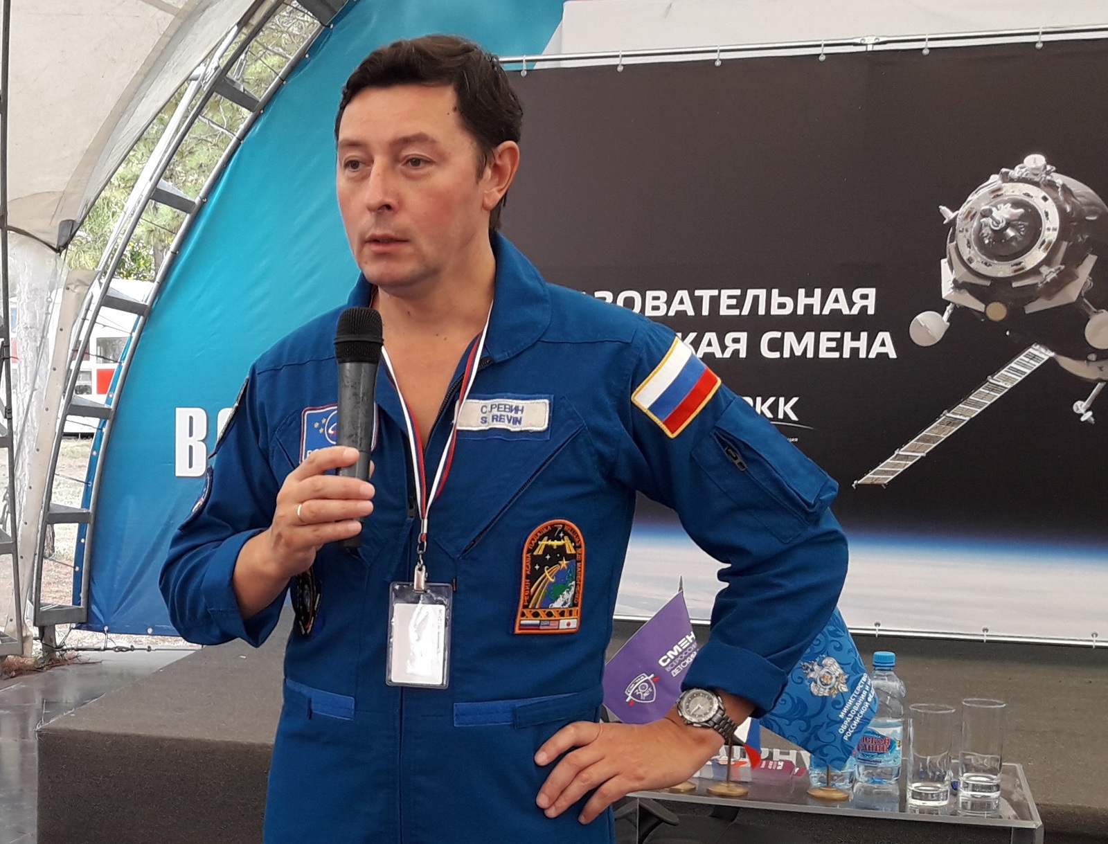 Сергей Ревин выступает в вузе