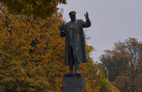 Глава района Прага-6 поддержал перевозку памятника маршалу Коневу в Москву