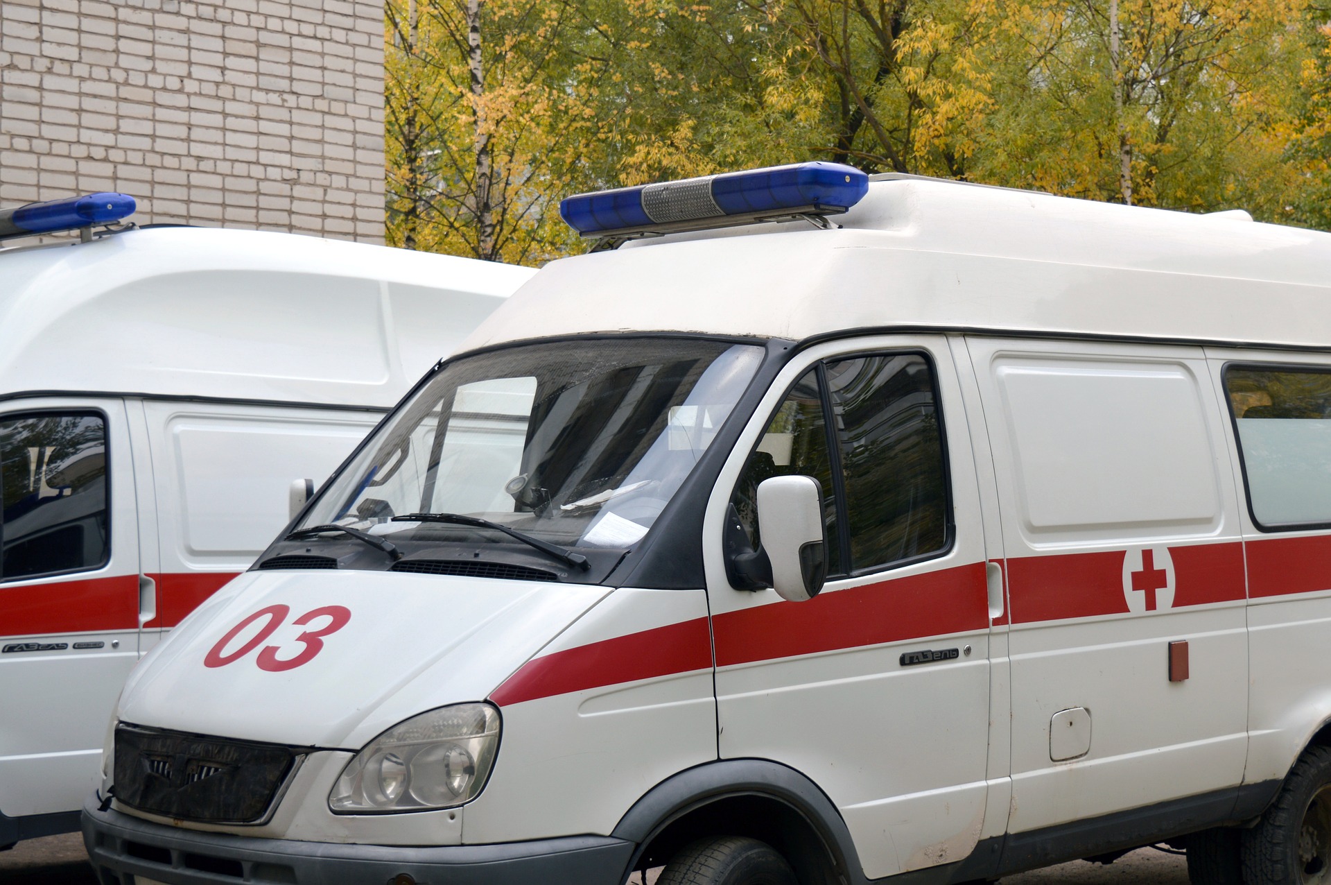 Один человек погиб в аварии с участием автобуса и шести машин в Москве