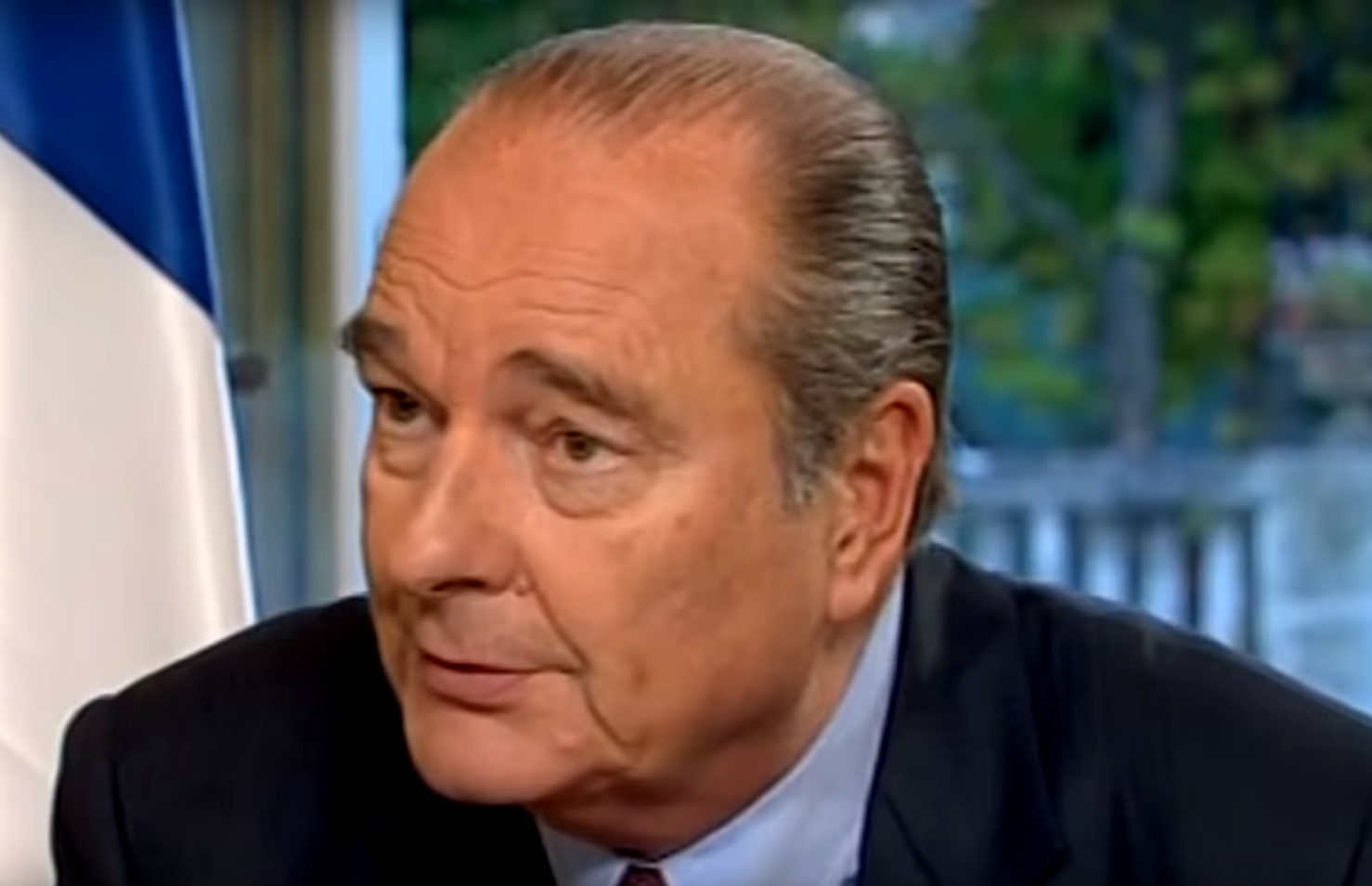 Родные Жака Ширака высказались против присутствия на церемонии прощания Марин Ле Пен