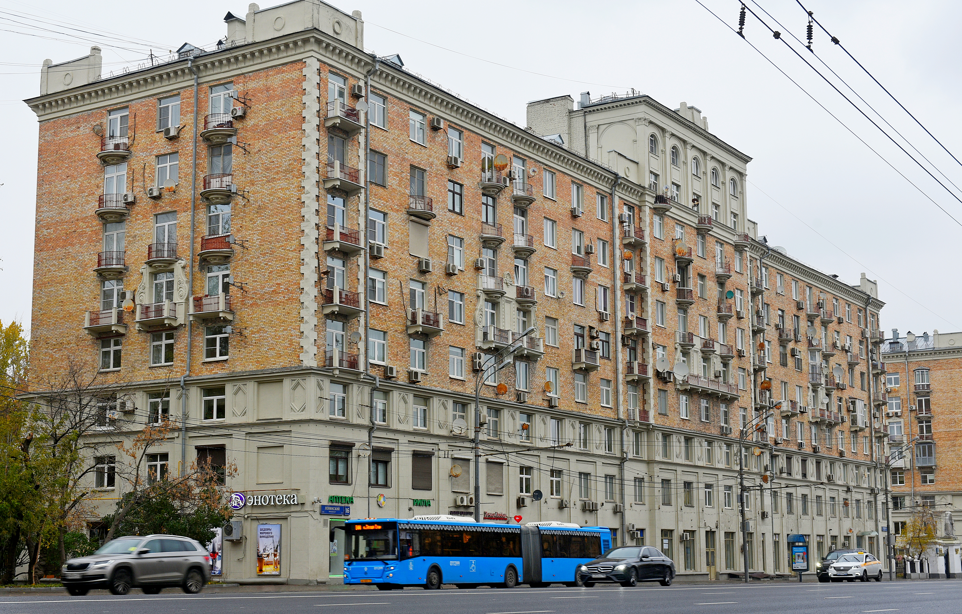 Дом Жолтовского на Ленинском проспекте