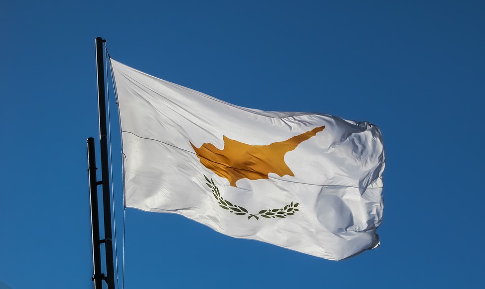 Кипр планирует лишить девятерых россиян «золотых паспортов»