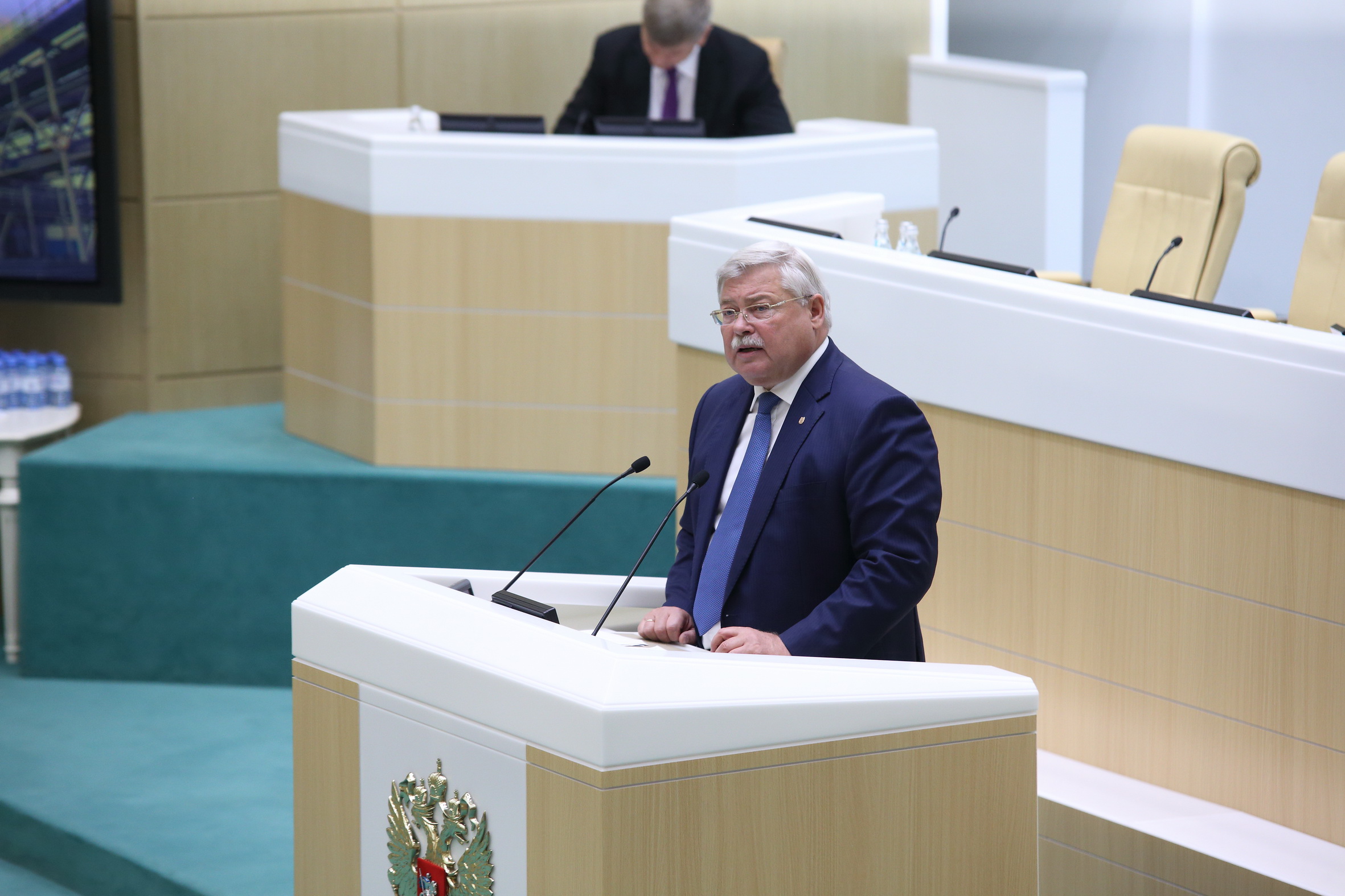 Губернатор Томской области сделал 31 декабря выходным ради женщин