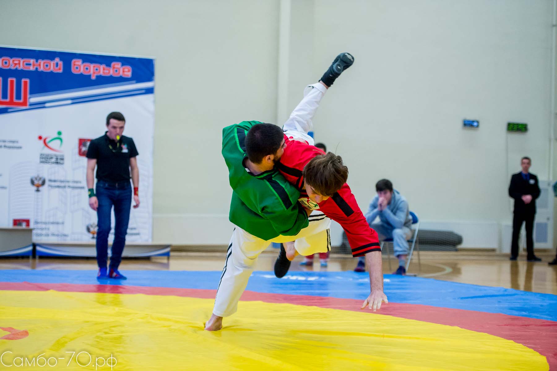Чемпионат по национальной борьбе прошел в Москве