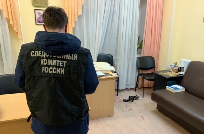 Подозреваемого в нападении на детского врача с ножом задержали в Пскове
