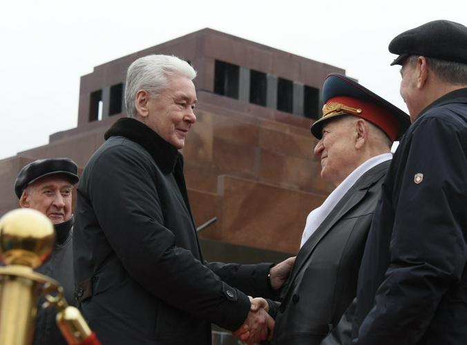 Мэр Москвы Сергей Собянин поздравил ветеранов с годовщиной исторического события / Владимир Новиков, «Вечерняя Москва»