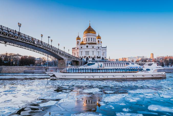 Прогулки по Москве-реке стали важной частью отдыха москвичей и гостей столицы / Предоставлено пресс-службой