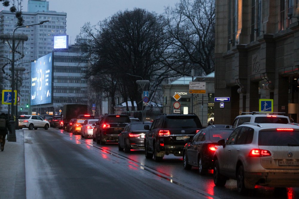 Более 650 тысяч машин передвигались по Москве в новогоднюю ночь