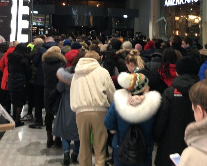 Торговый центр на Кутузовском проспекте эвакуировали по техническим причинам