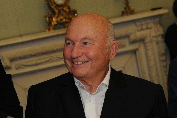 Юрий Лужков навсегда останется для столицы человеком, который вырвал ее из постапокалиптической реальности начала 1990-х / Андрей Любимов / Агентство городских новостей «Москва»