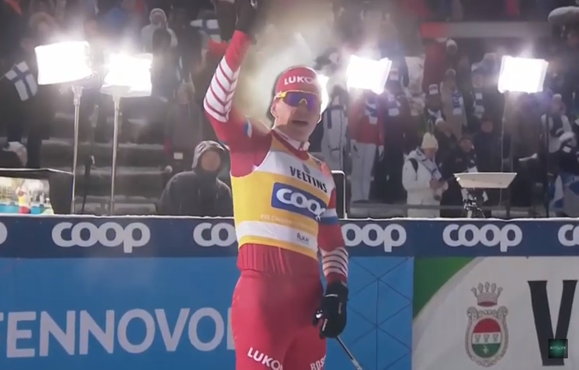 Лыжник Большунов впервые выиграл общий зачет «Тур де Ски»