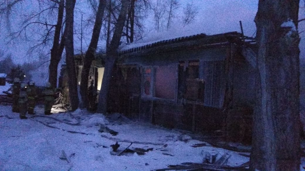 СМИ опубликовали новое видео с места пожара в доме под Томском