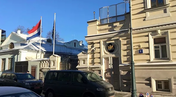 Посольство РФ отреагировало на отказ голландских депутатов посетить Москву