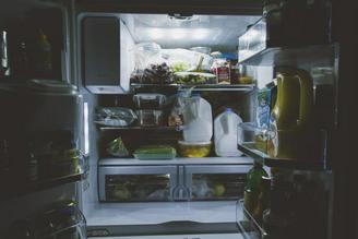 Врач перечислил продукты, которые не стоит употреблять при постковидном синдроме
