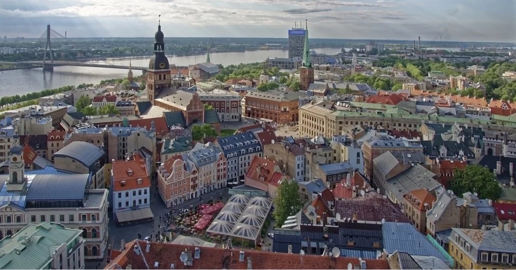 Посольство РФ в Латвии заявило о «зачистке» неугодных СМИ в стране