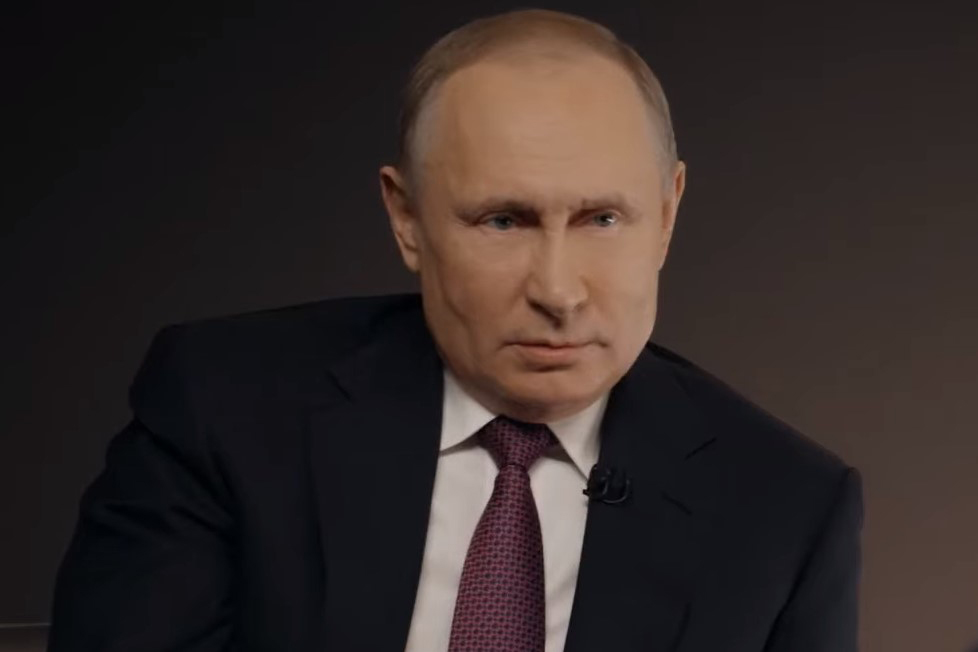 Путин: В России ситуация с коронавирусом усложняется