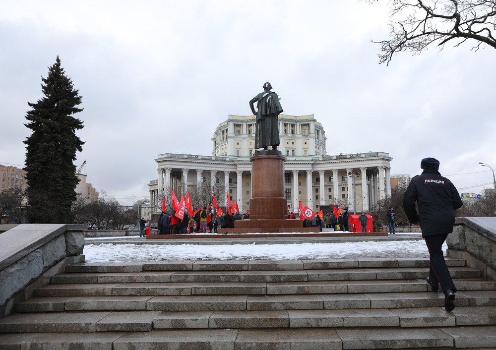 Более двух тысяч человек приняли участие в согласованном мероприятии в центре Москвы