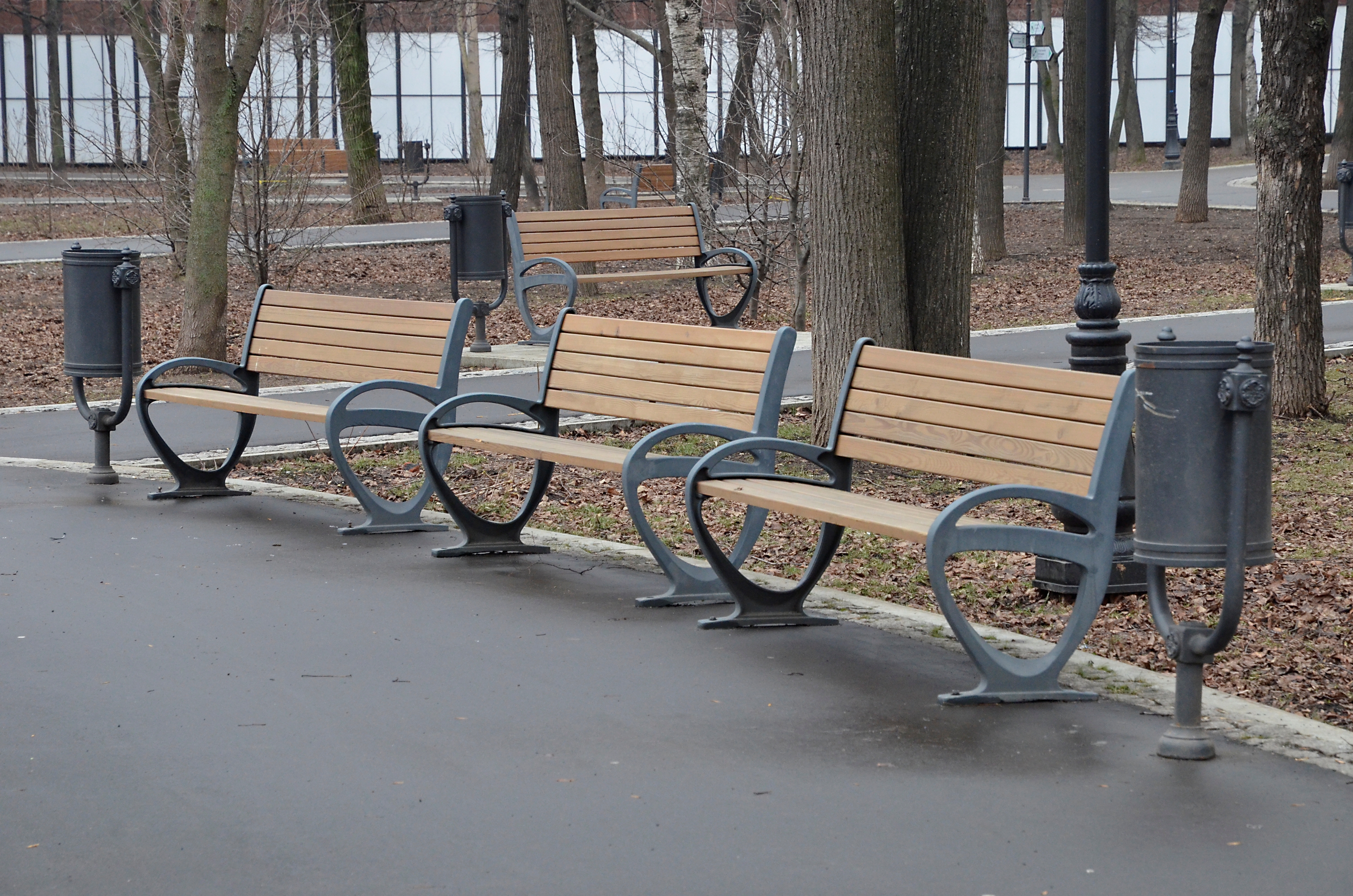 Почти 20 дворов Зеленограда обустроят на средства от платных парковок