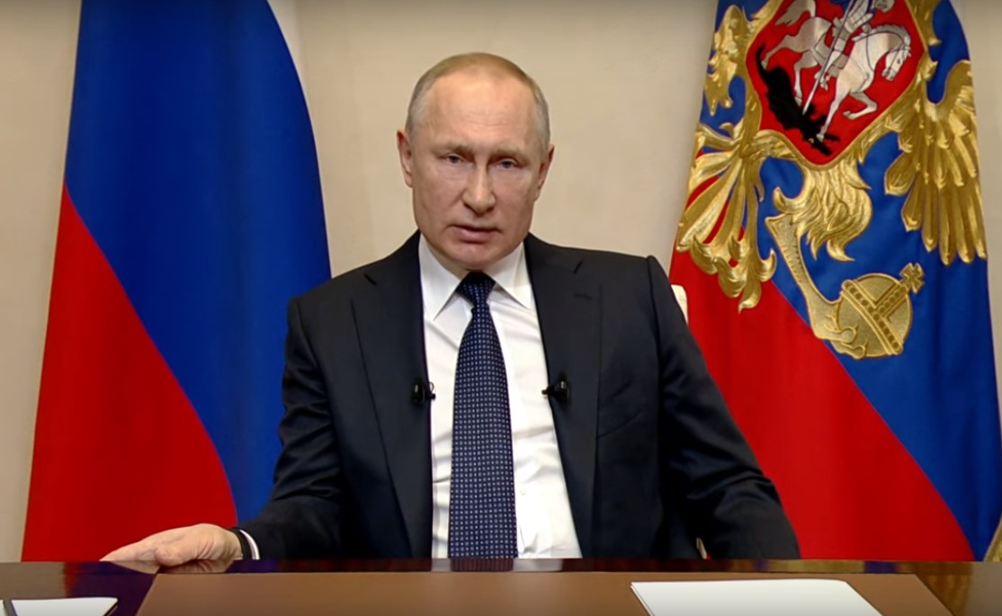 Путин подписал закон о кредитных каникулах для россиян из-за коронавируса