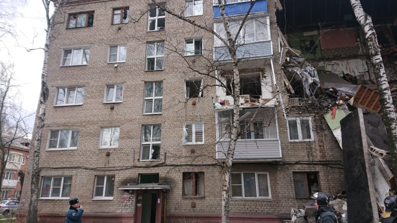 МЧС: Под завалами дома в Орехово-Зуеве могут находиться два человека