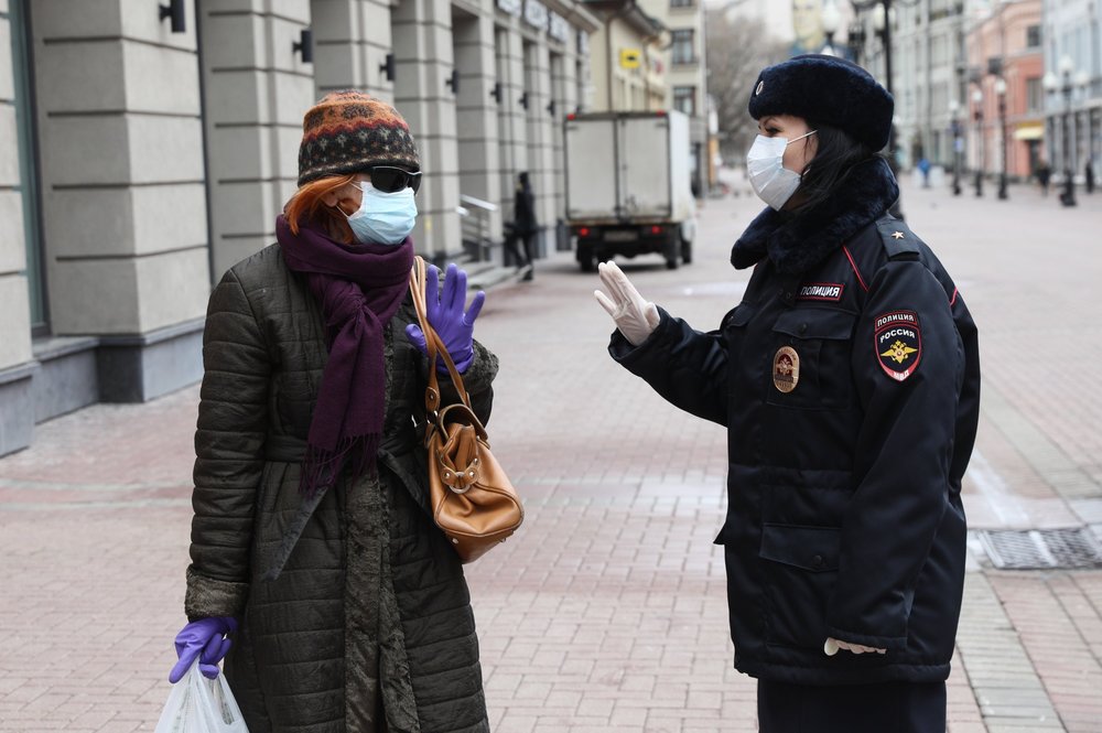 Более 160 протоколов за нарушение режима самоизоляции выписали в Москве