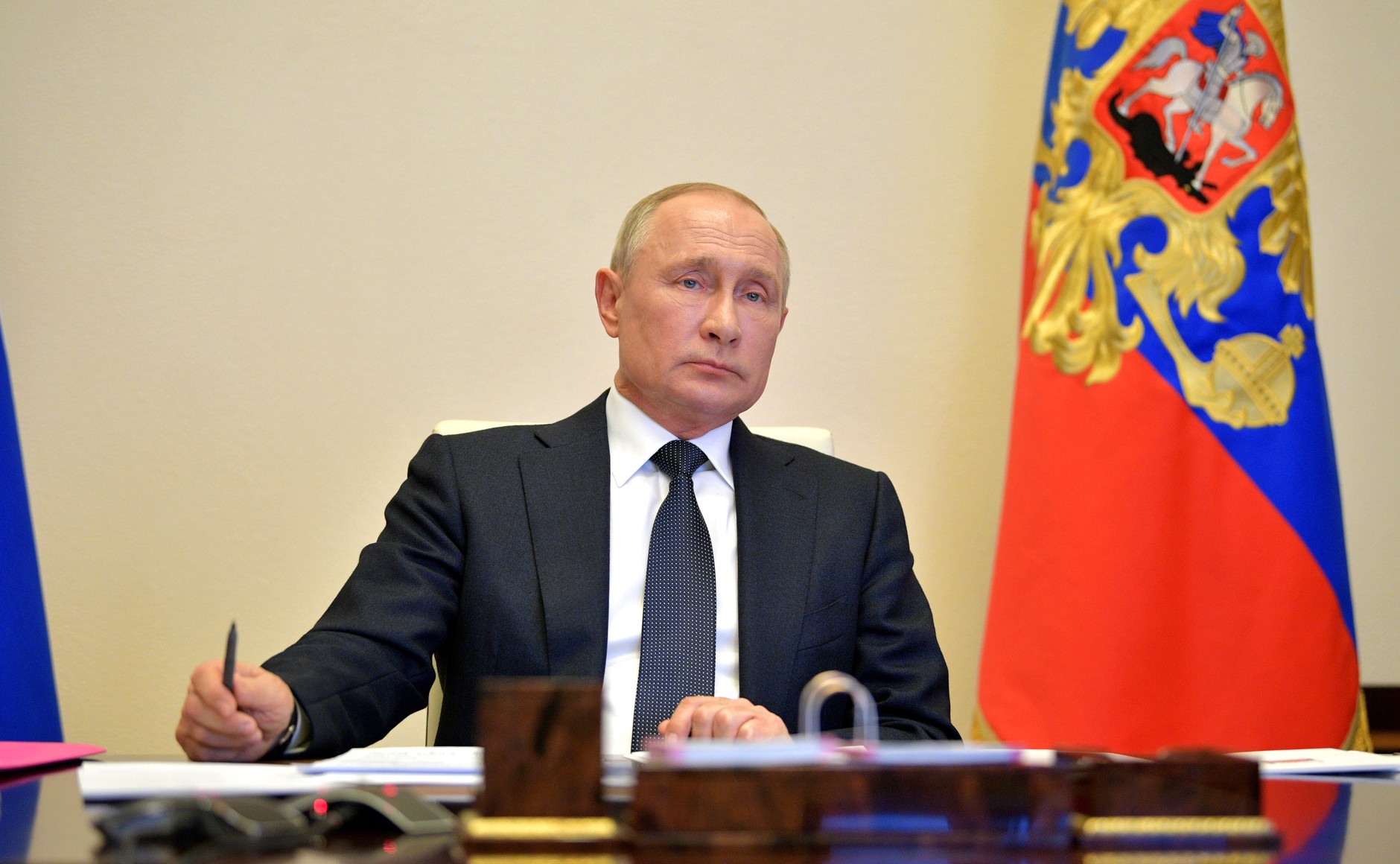 Снятие ограничений и новые меры поддержки: о чем заявил Путин в обращении к россиянам