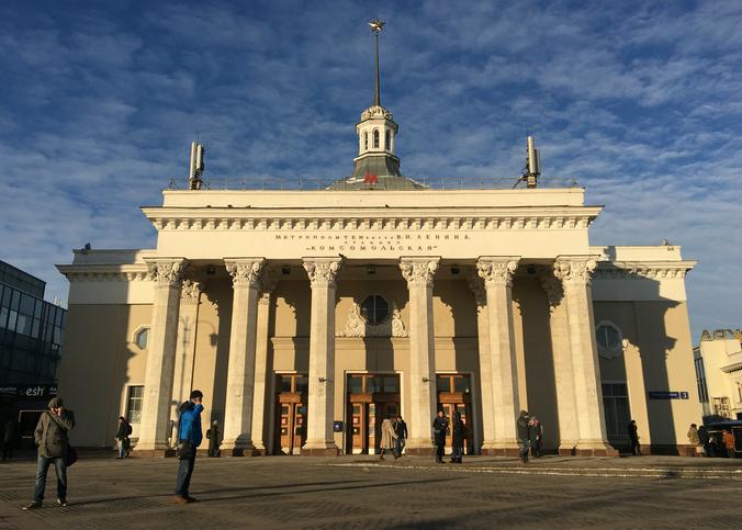 Алексею Молчанову нравится станция метро «Комсомольская» / Анна Быкова, «Вечерняя Москва»
