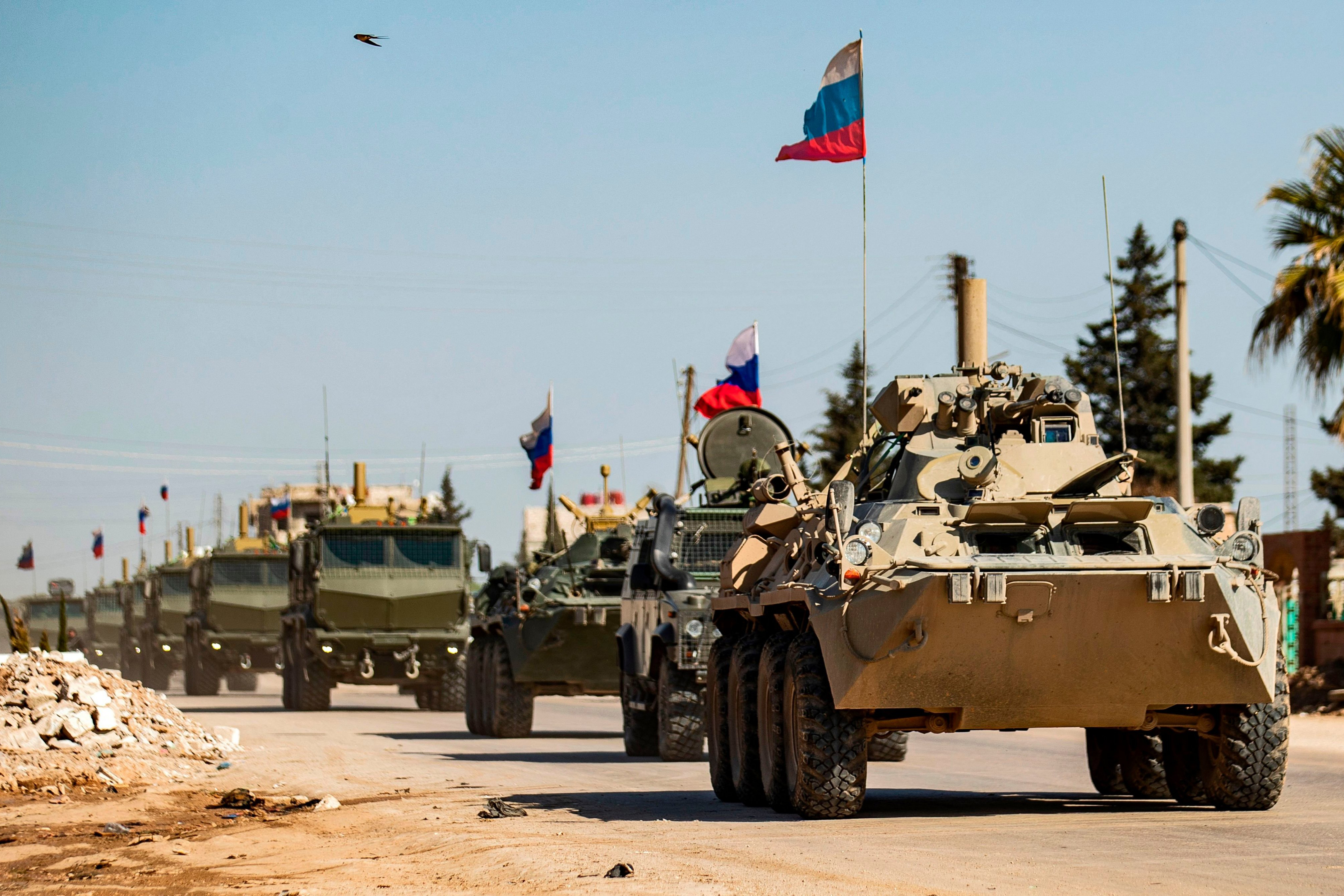 Российский генерал-майор погиб при подрыве автоколонны в Сирии