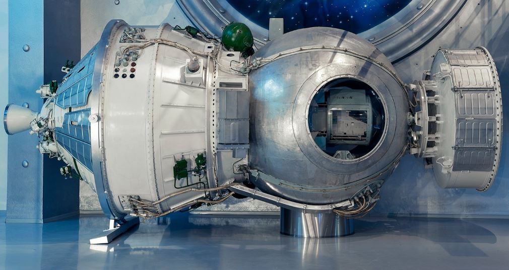 Музей космонавтики подготовил онлайн-выставку о кораблях и костюмах летчиков